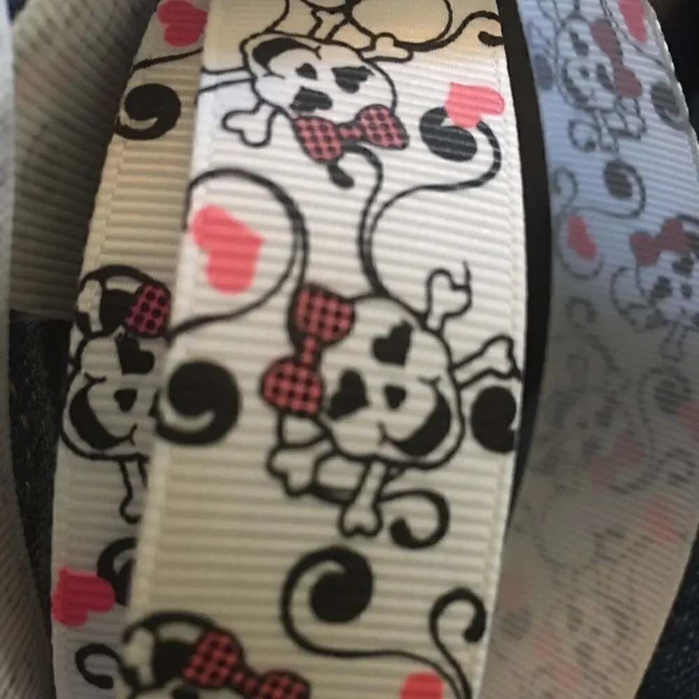 5/$24 grosgrain Ribbon 7/8” NEW 5 yards skulls